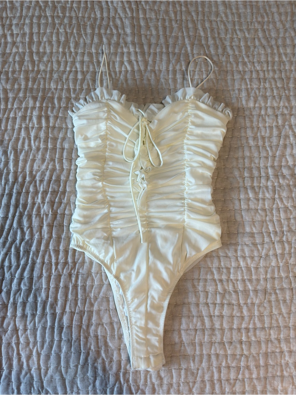 Ruched Ruffle Lace-Up Bodysuit - Picture 5 of 6